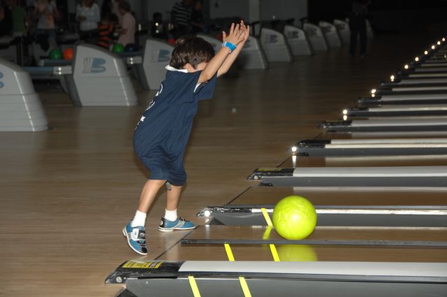 108-AHJF-Bowling-2-17-08-DeRosaPhoto.JPG