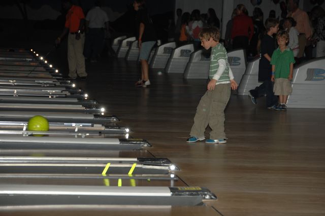 124-AHJF-Bowling-2-17-08-DeRosaPhoto.JPG