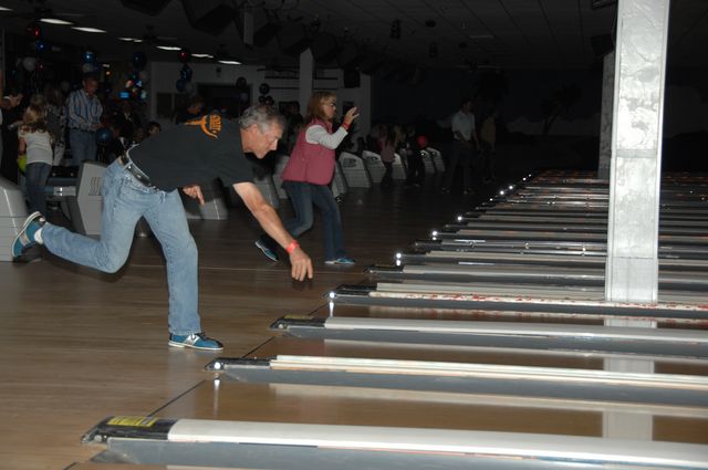 129-AHJF-Bowling-2-17-08-DeRosaPhoto.JPG