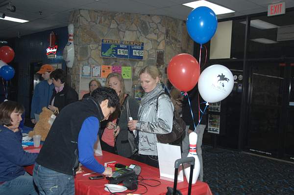 AHJF-Bowling-2-14-10-040-DDeRosaPhoto.jpg