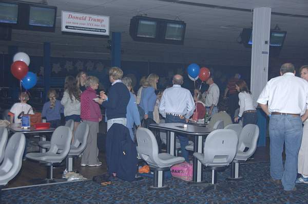 AHJF-Bowling-2-14-10-081-DDeRosaPhoto.jpg