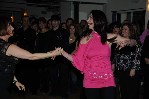 Dancing-2-28-09-82-DeRosaPhoto