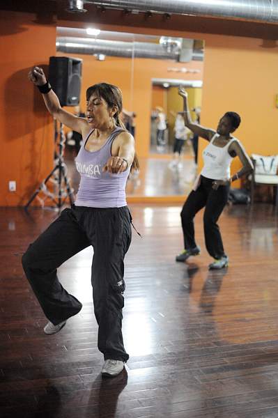 BUCD-Zumba-5-2-09-28-DDeRosaPhoto.jpg