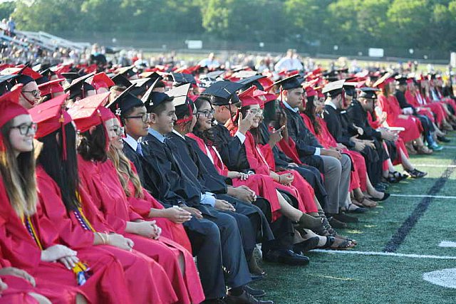 Pat-Med-Graduation-6-22-17-8673-DDeRosaPhoto