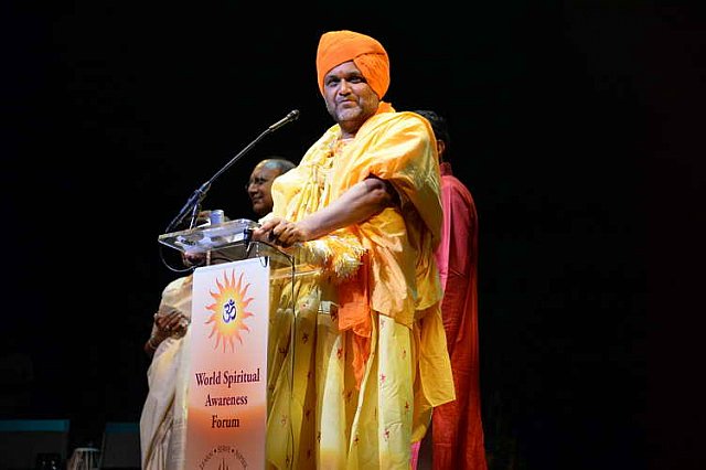 Gurudev2-7-12-14-2902-DDeRosaPhoto