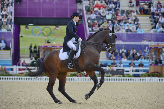 Olympics-DRE-GP2-8-2-12-1052-LouisaHill-Antonello-NZL-DDeRosaPhoto