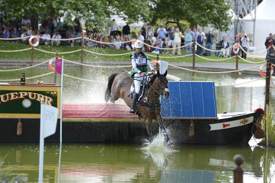 Olympics-EV-XC-7-30-12-5622-LucindaFredericks-FlyingFinish-AUS-DDeRosaPhoto