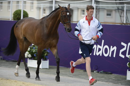 Olympics-EVJg-7-27-12-0606-WilliamFox-Pitt-Lionheart-GBR-DDeRosaPhoto