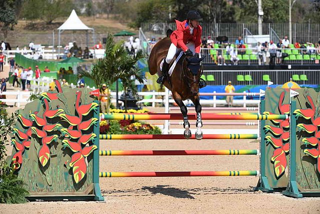 Olympics-RIO-SJ-2ndQual-Rnd1TM-8-16-16-4121-McLainWard-Azur-USA-DDeRosaPhoto