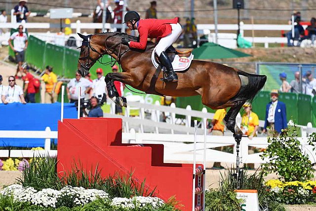 Olympics-RIO-SJ-2ndQual-Rnd1TM-8-16-16-4128-McLainWard-Azur-USA-DDeRosaPhoto