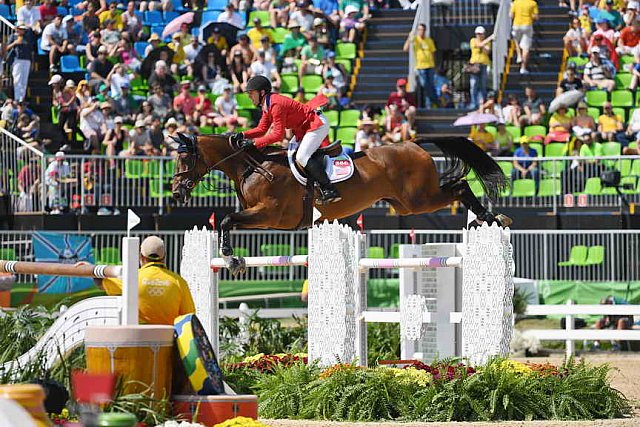 Olympics-RIO-SJ-3rdQual-RND2TM-7564-McLainWard-Azur-USA-DDeRosaPhoto