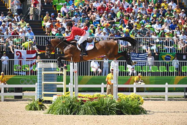 Olympics-RIO-SJ-3rdQual-RND2TM-7572-McLainWard-Azur-USA-DDeRosaPhoto