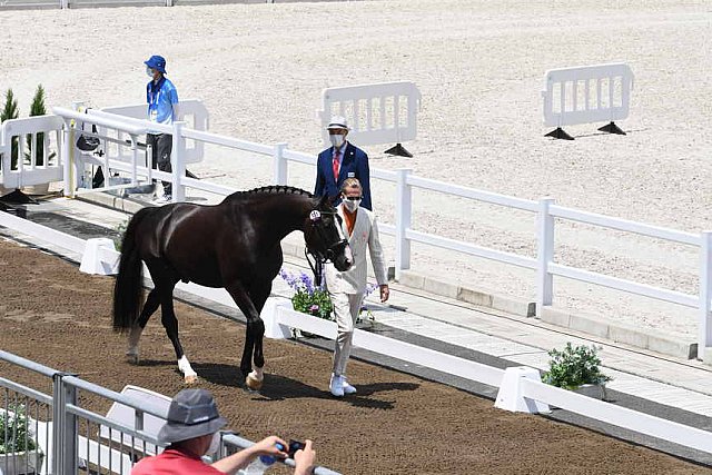 OLY-2020-DRESSAGE-JOG-7-24-21-1188-151-EDWARD GAL-TOTAL US-NED-DDEROSAPHOTO