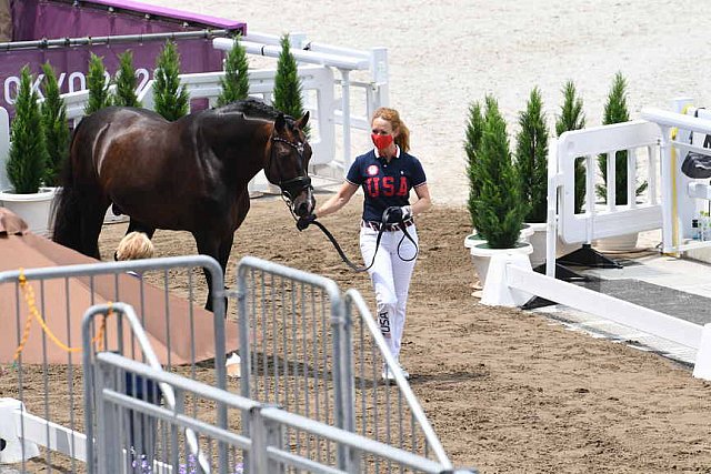 OLY-2020-DRESSAGE-JOG-7-24-21-1469-173-SABINE SCHUT-KERY-SANCEO-USA-DDEROSAPHOTO