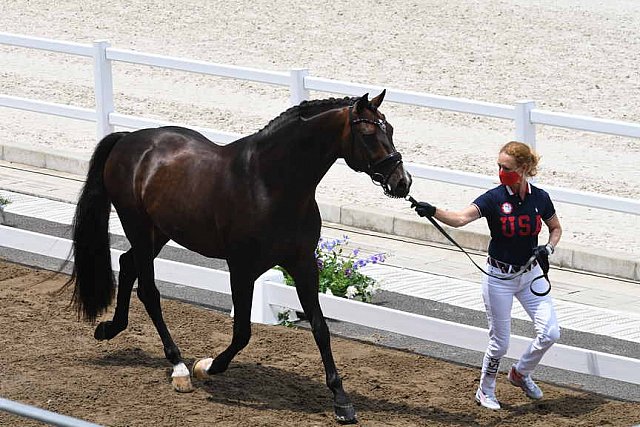 OLY-2020-DRESSAGE-JOG-7-24-21-1483-173-SABINE SCHUT-KERY-SANCEO-USA-DDEROSAPHOTO