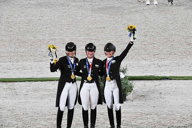 OLY-2020-DRESSAGE-GP SPECIAL AWARDS-7-27-21-6929-DDEROSAPHOTO