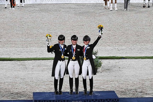 OLY-2020-DRESSAGE-GP SPECIAL AWARDS-7-27-21-6931-DDEROSAPHOTO