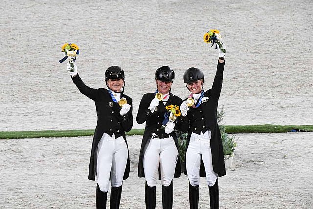OLY-2020-DRESSAGE-GP SPECIAL AWARDS-7-27-21-7013-DDEROSAPHOTO