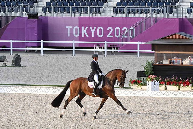 OLY-2020-DRESSAGE-GP FREESTYLE-7-28-21-7572-172-STEPHEN PETERS-SUPPENKASPER-USA-DDEROSAPHOTO