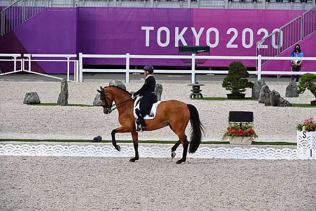 OLY-2020-DRESSAGE-GP DAY1-7-24-21-2641-101-MARY HANNA-CALANTA-AUS-DDEROSAPHOTO