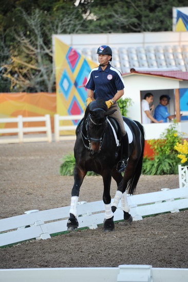 PanAmGames-MX-10-15-11-5239-SteffenPeters-WeltonsMagic-DDeRosaPhoto.JPG