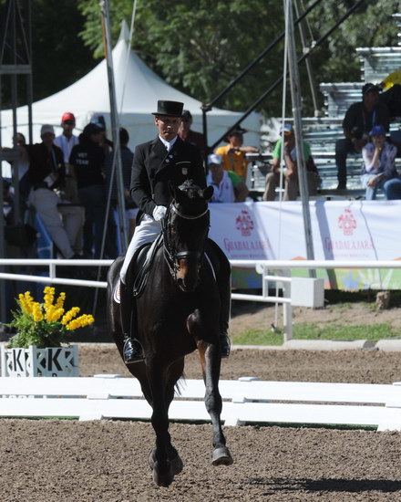 PanAmGames-MX-10-17-11-8818-SteffenPeters-WeltinosMagic-USA-DDeRosaPhoto.JPG