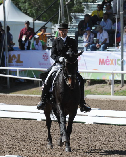 PanAmGames-MX-10-17-11-8821-SteffenPeters-WeltinosMagic-USA-DDeRosaPhoto.JPG