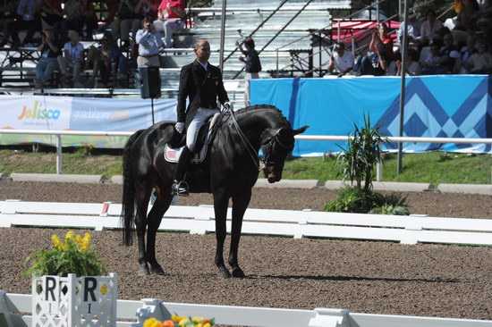 PanAmGames-MX-10-17-11-8918-SteffenPeters-WeltinosMagic-USA-DDeRosaPhoto.JPG