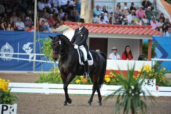 PanAmGames-MX-10-19-11-7697-DRE-IND-SteffenPeters-WeltinosMagic-USA-DDeRosaPhoto.JPG