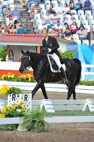 PanAmGames-MX-10-19-11-7777-DRE-IND-SteffenPeters-WeltinosMagic-USA-DDeRosaPhoto.JPG