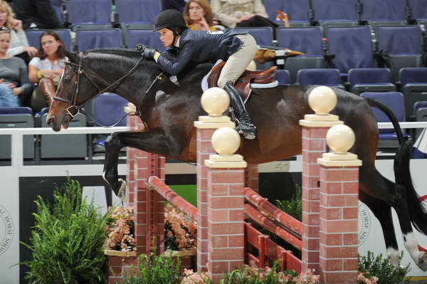 LisaWilliams-WIHS1-10-26-10-Cl62-A-O-Htr-o35-8901-SanMorino-DDeRosaPhoto.jpg