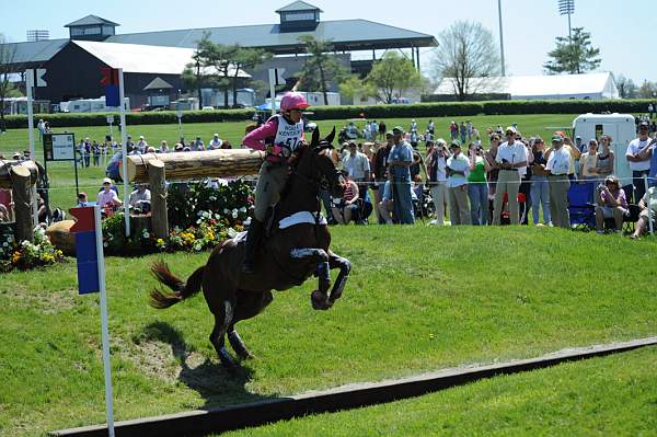 Rolex-4-26-09-1208-HeadleyBritannia-LucindaFredericks-AUS-DeRosaPhoto