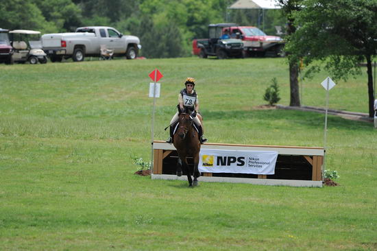 So8ths-5-5-12-XCDay-3334-BeckyBrown-TotallyBroke-DDeRosaPhoto