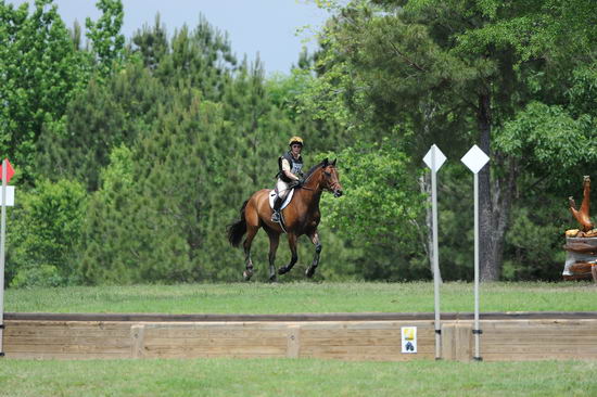 So8ths-5-5-12-XCDay-3364-BeckyBrown-TotallyBroke-DDeRosaPhoto