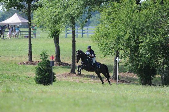 So8ths-5-5-12-XCDay-2238-LindsayStaianoWilliams-TriumphII-DDeRosaPhoto