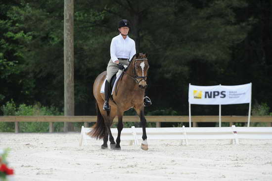 So8ths-5-4-12-Dressage-1232-DanaNorquist-FoothillsWaterman-DDeRosaPhoto