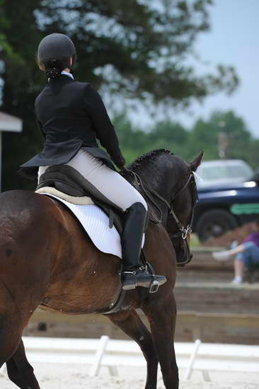 So8ths-5-4-12-Dressage-1306-SydneyParks-RunninAMuck-DDeRosaPhoto