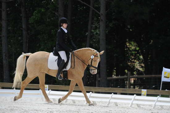 So8ths-5-4-12-Dressage-1414-JamieMiess-InTheZone-DDeRosaPhoto