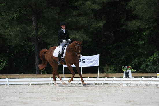 So8ths-5-4-12-Dressage-0880-KelseyBriggs-TheItalianJob-DDeRosaPhoto