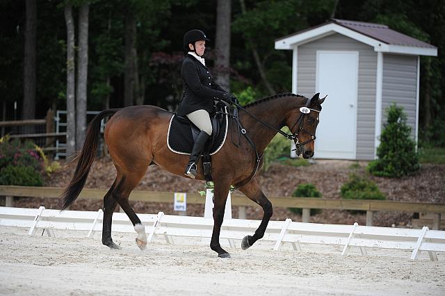 So8ths-5-4-12-Dressage-0657-GwenKriskie-Barney-DDeRosaPhoto