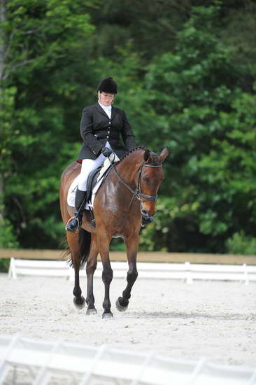 So8ths-5-4-12-Dressage-0714-BonnieMosser-Isbond-DDeRosaPhoto