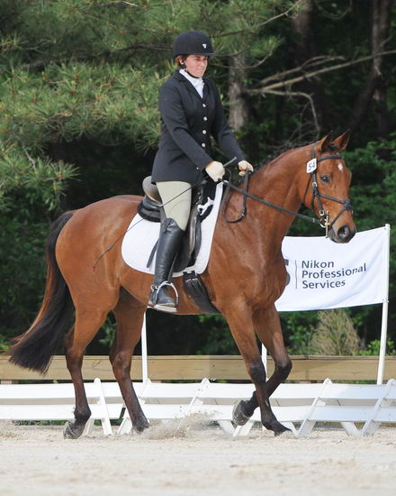 So8ths-5-4-12-Dressage-0431-LaurenTracey-Ransom-DDeRosaPhoto