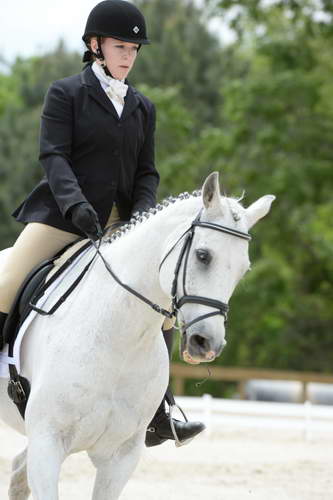 So8ths-5-3-13-Dressage-5707-Kaitlyferrell-BeyondTheLimits-DDeRosaPhoto