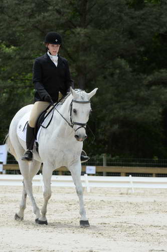 So8ths-5-3-13-Dressage-5726-Kaitlyferrell-BeyondTheLimits-DDeRosaPhoto