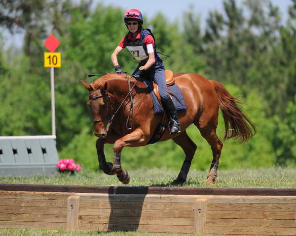 X-Country-So8ths-4-30-11-4610-AnneLane-Maunder-PennyLane-DDeRosaPhoto-crop.jpg