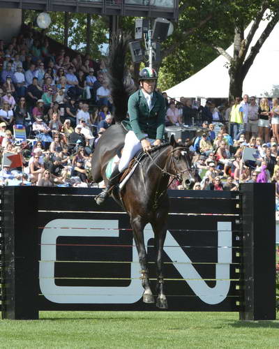 Spruce-Meadows-9-8-13-3358-ShaneBreen-Balloon-IRL-DDeRosaPhoto