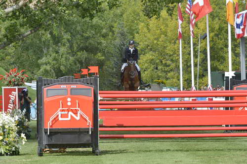 Spruce-Meadows-9-8-13-3575-PieterDevos-Candy-BEL-DDeRosaPhoto