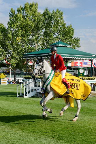 Spruce-Meadows2-9-5-13-3072-PenelopeLeprevost-DameBlanche-FRA-DDeRosaPhoto