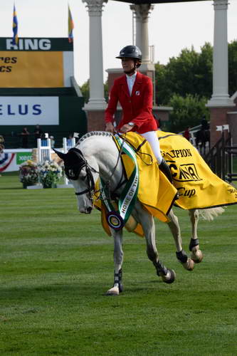 Spruce-Meadows2-9-5-13-3121-PenelopeLeprevost-DameBlanche-FRA-DDeRosaPhoto