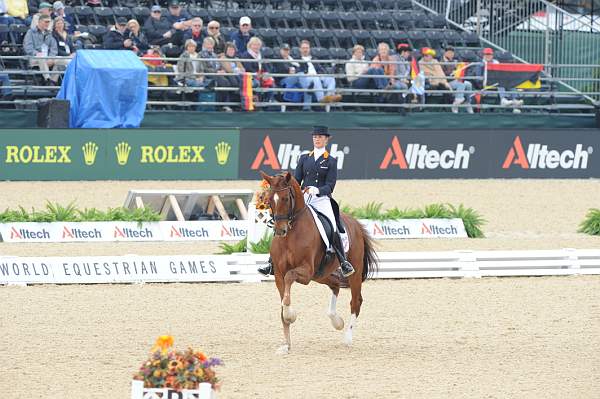 WEG1-9-28-10-DressageGP-5663-DDeRosaPhoto.jpg